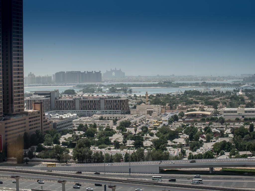 Hotel Grand Millennium Dubai Exterior foto